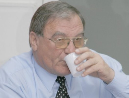 Primarul din Costineşti face echipă cu acelaşi vice ca în mandatul anterior